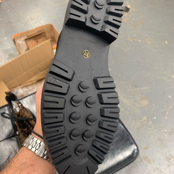 Women’s Lace Up Chunky Sole Ankle Boot in Leopard Faux Suede - Picture 8 of 15